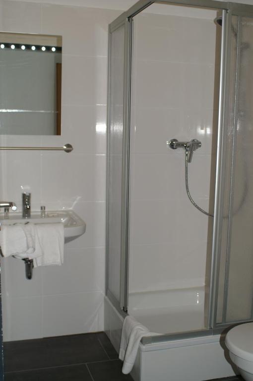 Basic Living 3*