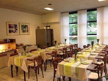 Guest house Basic Living 3*